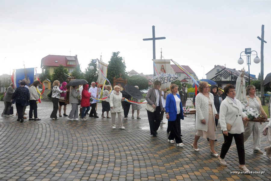 39 Procesja eucharystyczna.jpg